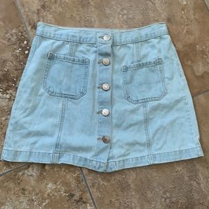 Light wash mini skirt